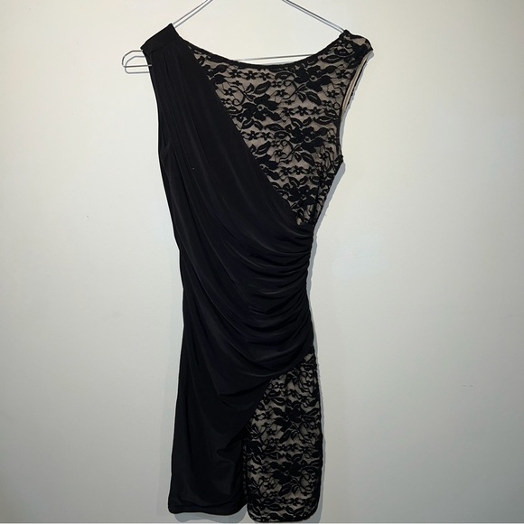 Elegant Black Lace Dress - Picture 1 of 4